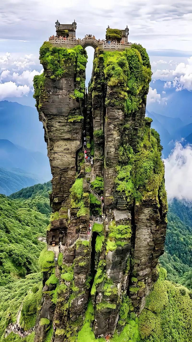 Mount Fanjing China 6