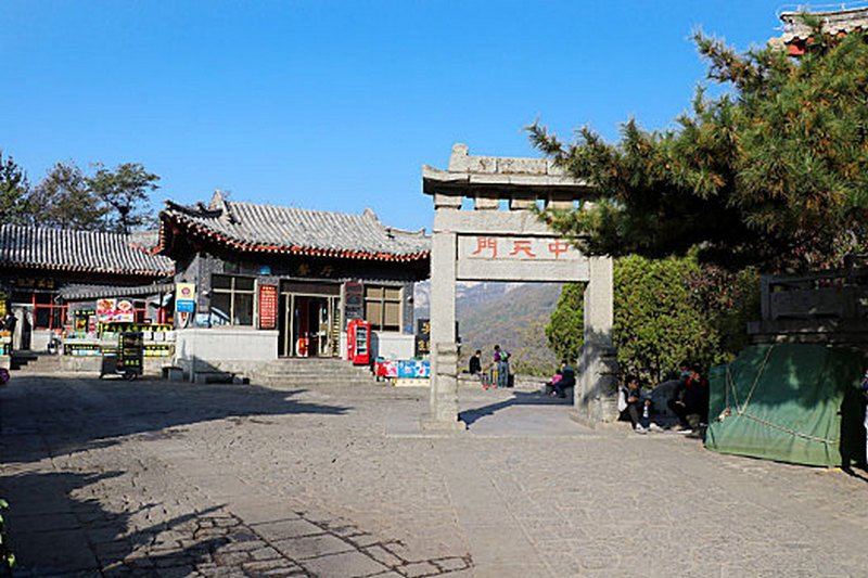 Zhongtianmen Mount Tai 4