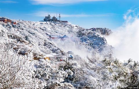 Winter Mount Tai
