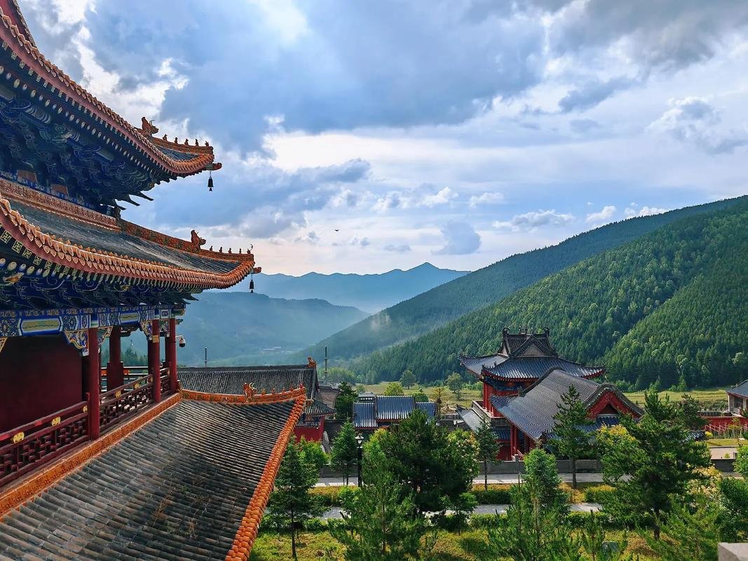 Mount Wutai Summer Scenery